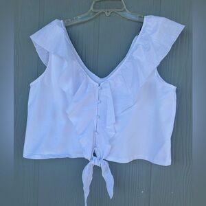 58*. ELOQULL Women’s Ruffle Detail Sleeveless Blouse in White
Size: 18